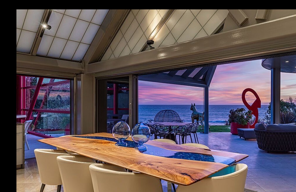 Malibu interior