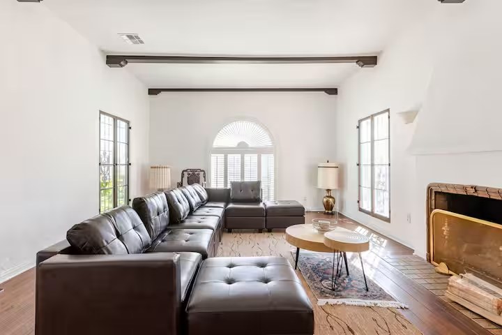 West Hollywood 6135